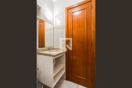 Casa à venda com 187m², 3 quartos e 3 vagas Casa à venda com 187m², 3 quartos e 3 vagasBanheiro Social