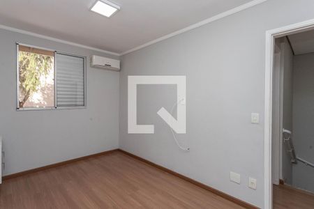 Quarto 1 - suíte  de casa de condomínio para alugar com 3 quartos, 134m² em Parque Santo Antonio, São Bernardo do Campo