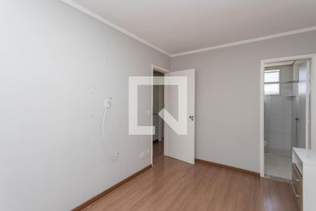 Quarto 1 - suíte  de casa de condomínio para alugar com 3 quartos, 134m² em Parque Santo Antonio, São Bernardo do Campo