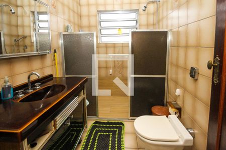 Casa à venda com 211m², 3 quartos e 4 vagasBanheiro 