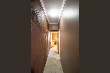 Casa à venda com 252m², 3 quartos e 3 vagasCorredor