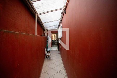 Casa à venda com 252m², 3 quartos e 3 vagasCorredor