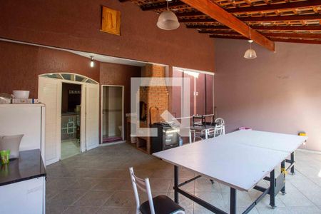 Casa à venda com 252m², 3 quartos e 3 vagasEspaço Gourmet