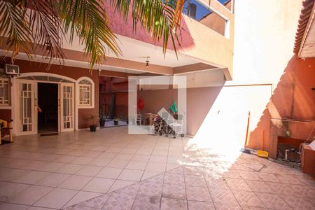 Casa à venda com 252m², 3 quartos e 3 vagasGaragem