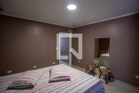 Casa à venda com 252m², 3 quartos e 3 vagasQuarto Suite