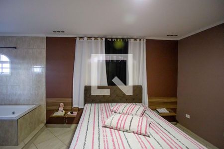 Casa à venda com 252m², 3 quartos e 3 vagasQuarto Suite