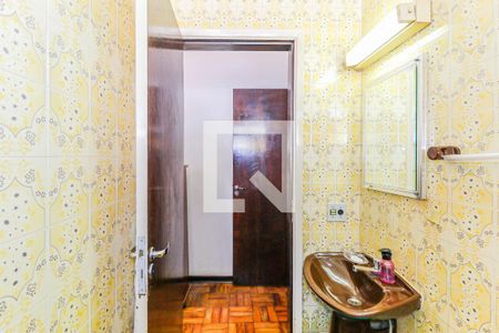 Casa à venda com 225m², 4 quartos e 2 vagasBanheiro Suíte 2