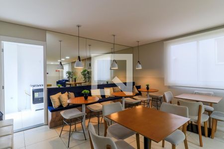 Apartamento à venda com 34m², 2 quartos e sem vagaÁrea comum - Salão de festas