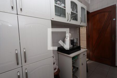 Casa à venda com 175m², 3 quartos e 2 vagasDespensa