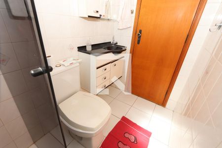 Casa à venda com 175m², 3 quartos e 2 vagasBanheiro Social