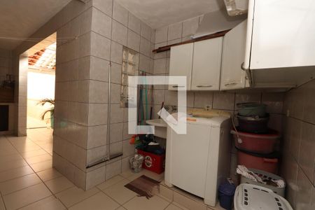 Casa à venda com 175m², 3 quartos e 2 vagasLavanderia