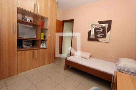 Casa à venda com 175m², 3 quartos e 2 vagasQuarto 2