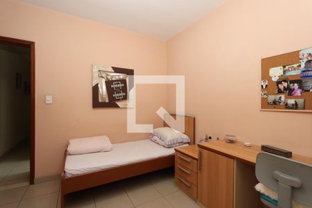 Casa à venda com 175m², 3 quartos e 2 vagasQuarto 2