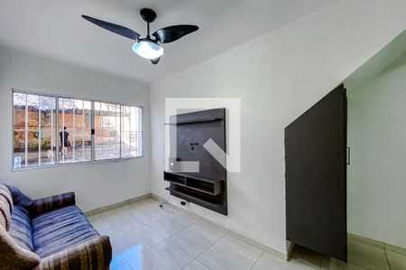 Sala de casa para alugar com 1 quarto, 40m² em Vila Bertioga, São Paulo