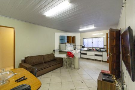 Sala de casa à venda com 3 quartos, 240m² em Vila Santa Isabel, São Paulo