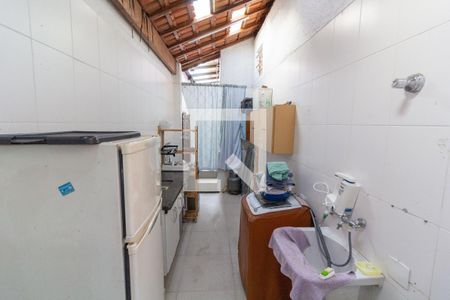 Casa à venda com 240m², 3 quartos e 4 vagasÁrea de Serviço