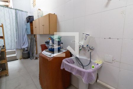 Casa à venda com 240m², 3 quartos e 4 vagasÁrea de Serviço