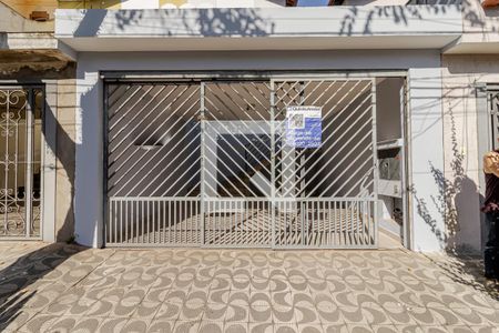 Fachada de casa à venda com 3 quartos, 140m² em Jardim Santa Emília, São Paulo