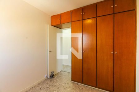 Quarto 2 de apartamento para alugar com 2 quartos, 55m² em Vila Carrão, São Paulo