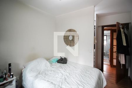 Apartamento à venda com 149m², 4 quartos e 2 vagasQuarto 2