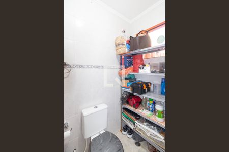 Casa para alugar com 146m², 3 quartos e 4 vagas Casa para alugar com 146m², 3 quartos e 4 vagasBanheiro de Serviço