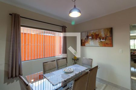 Casa para alugar com 146m², 3 quartos e 4 vagas Casa para alugar com 146m², 3 quartos e 4 vagasSala de Jantar