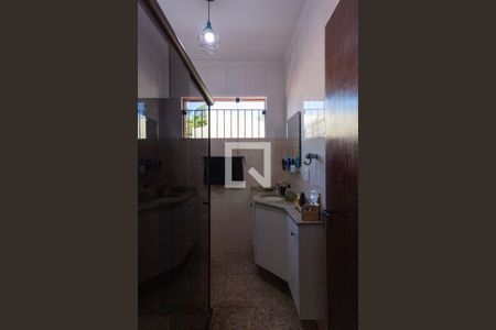 Casa para alugar com 146m², 3 quartos e 4 vagas Casa para alugar com 146m², 3 quartos e 4 vagasBanheiro da Suíte