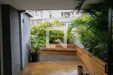 Studio à venda com 27m², 1 quarto e sem vagaÁrea comum - Salão de festas