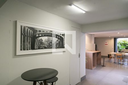 Studio à venda com 27m², 1 quarto e sem vagaÁrea comum - Salão de festas