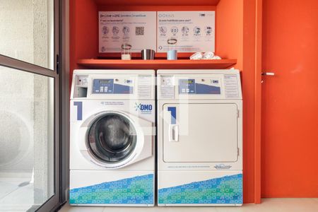 Apartamento à venda com 36m², 1 quarto e sem vagaÁrea comum - Lavanderia