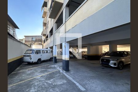 Apartamento à venda com 69m², 2 quartos e 1 vagaFachada e estacionamento