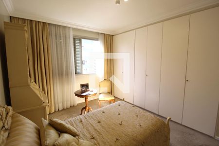 Apartamento à venda com 138m², 3 quartos e 1 vagaQuarto 3 - Suíte