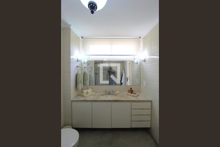 Apartamento à venda com 138m², 3 quartos e 1 vagaBanheiro da Suíte