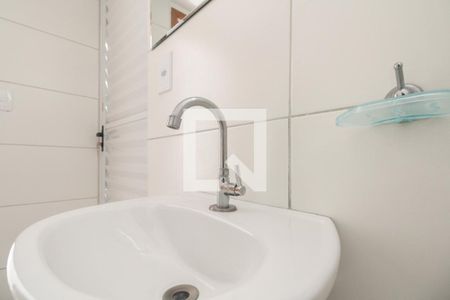 Casa para alugar com 68m², 2 quartos e sem vagaBanheiro Suíte 