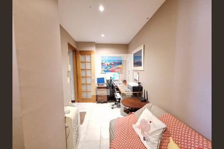 Casa à venda com 250m², 5 quartos e 2 vagas Casa à venda com 250m², 5 quartos e 2 vagasSuíte 1