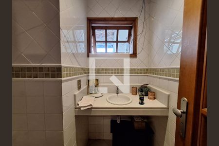 Casa à venda com 250m², 5 quartos e 2 vagas Casa à venda com 250m², 5 quartos e 2 vagasBanheiro da suíte 1