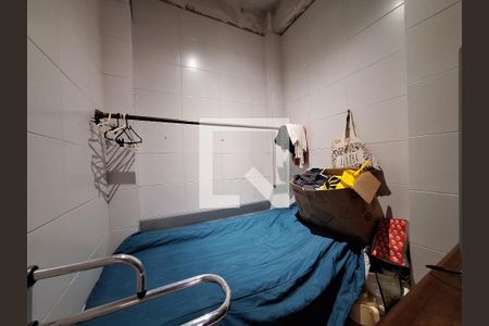 Casa à venda com 250m², 5 quartos e 2 vagas Casa à venda com 250m², 5 quartos e 2 vagasQuarto de serviço