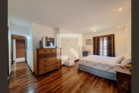 Casa à venda com 250m², 5 quartos e 2 vagas Casa à venda com 250m², 5 quartos e 2 vagasSuíte 2