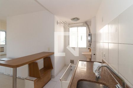 Apartamento para alugar com 50m², 2 quartos e sem vaga Apartamento para alugar com 50m², 2 quartos e sem vagaCozinha e Área de Serviço