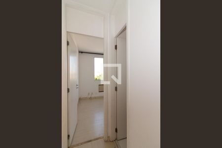 Apartamento para alugar com 50m², 2 quartos e sem vaga Apartamento para alugar com 50m², 2 quartos e sem vagaCorredor