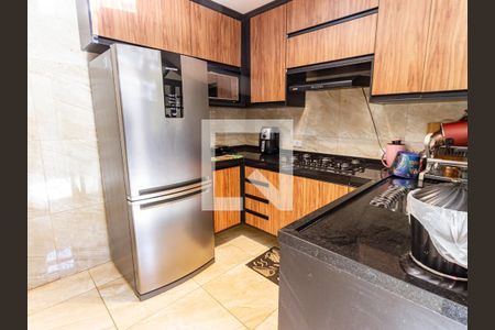 Casa à venda com 250m², 3 quartos e 3 vagas Casa à venda com 250m², 3 quartos e 3 vagasCozinha