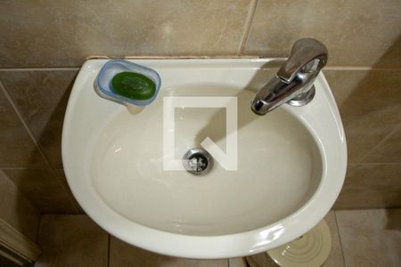 Apartamento para alugar com 80m², 2 quartos e 1 vagaBanheiro de serviço - pia