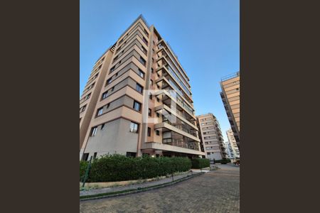 Apartamento à venda com 120m², 4 quartos e 2 vagasFachada do bloco