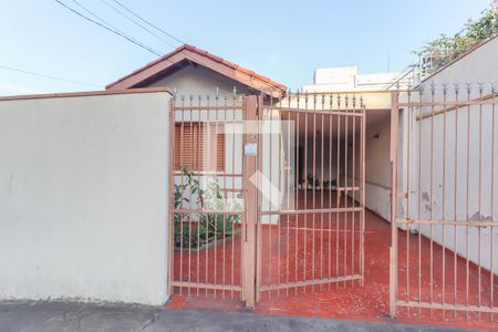 Casa à venda com 196m², 2 quartos e 2 vagasFachada