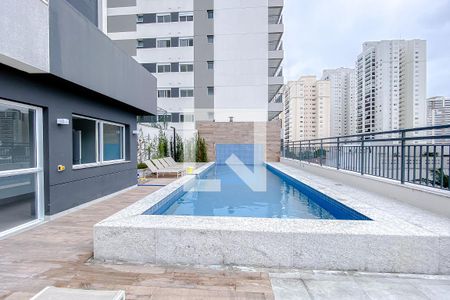 Studio à venda com 26m², 1 quarto e sem vagaÁrea comum - Piscina
