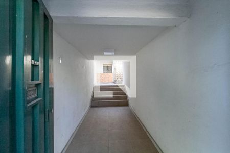Entrada de casa para alugar com 2 quartos, 65m² em São Francisco, Belo Horizonte
