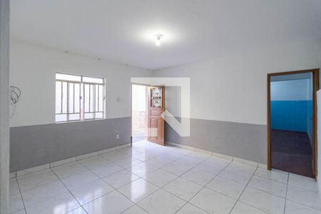 Sala  de casa para alugar com 2 quartos, 65m² em São Francisco, Belo Horizonte