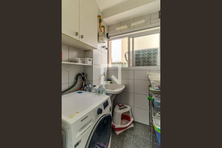Apartamento à venda com 75m², 2 quartos e 2 vagasÁrea de Serviço