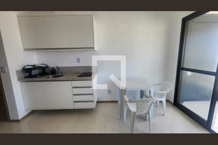 Sala/Cozinha de apartamento para alugar com 1 quarto, 32m² em Pituba, Salvador