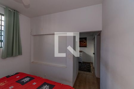 Casa à venda com 244m², 6 quartos e 4 vagasQuarto 1